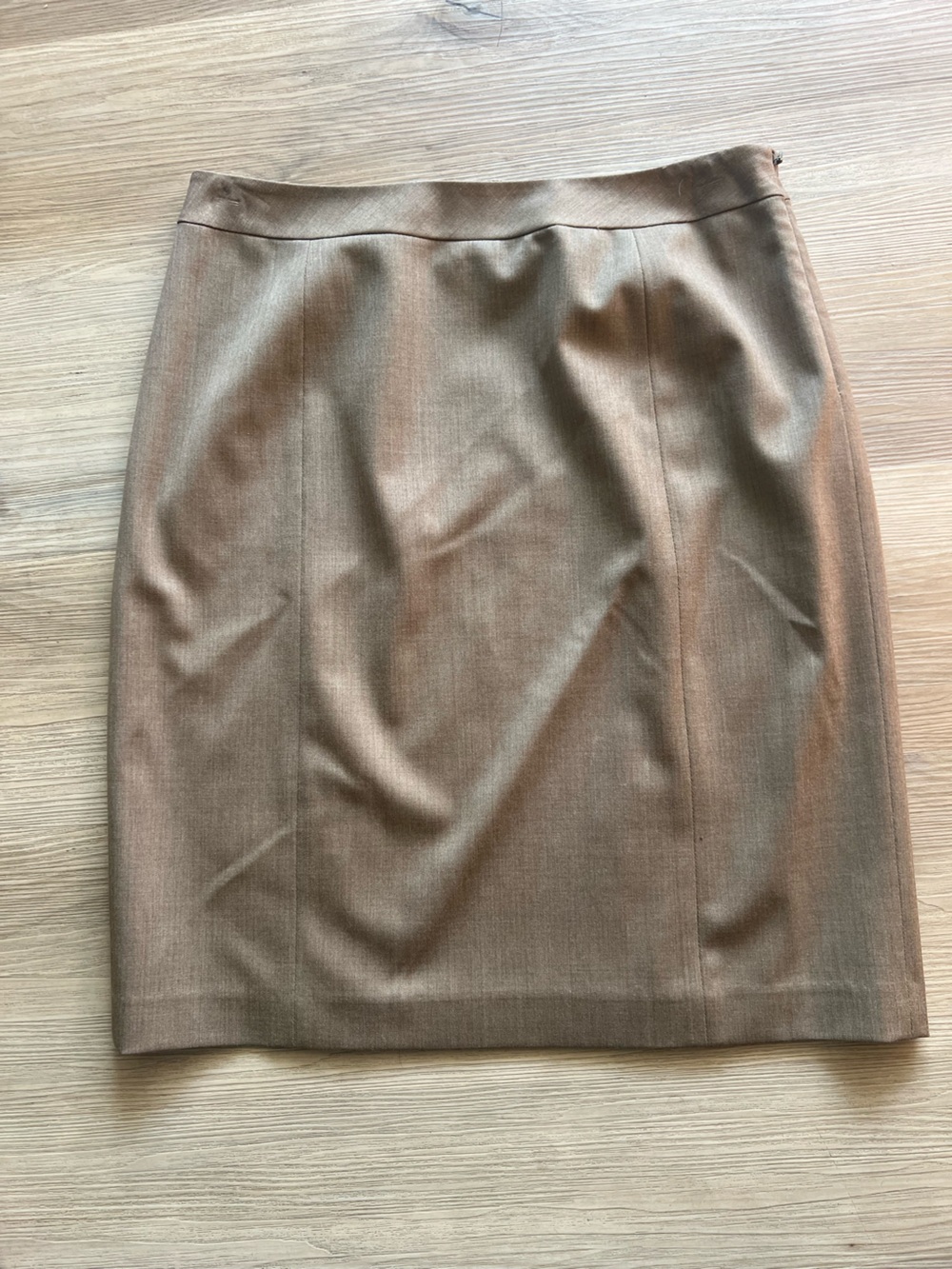 Lafayette 148 Taupe Skirt β’ 10